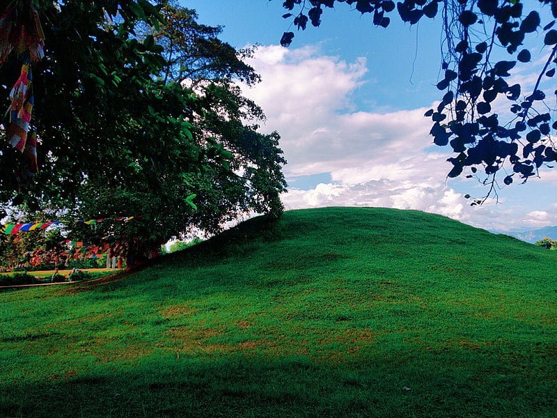 800px Ramgram Stupa 2