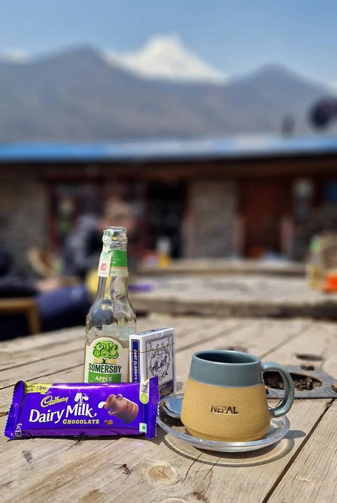 Manaslu-Circuit-and-Tsum-Valley-Trek-Lunch-Time