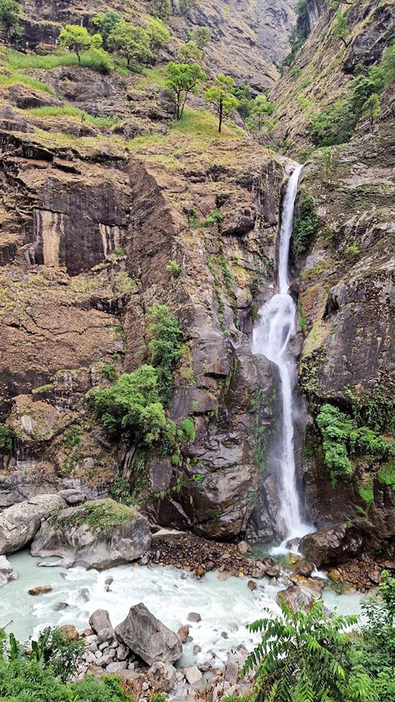 Waterfall-Manaslu-Circuit-and-Tsum-Valley-Trek